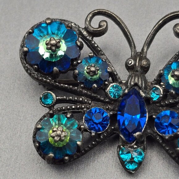 VTG Signed Weiss Butterfly Brooch 1.5" Blue & Green Rhinestones Silver Tone - Picture 2 of 8